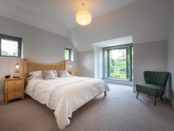 Luxury-extension-Ashtead-Surrey-JVB-Construction-bedroom