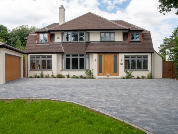 Builders in Surrey