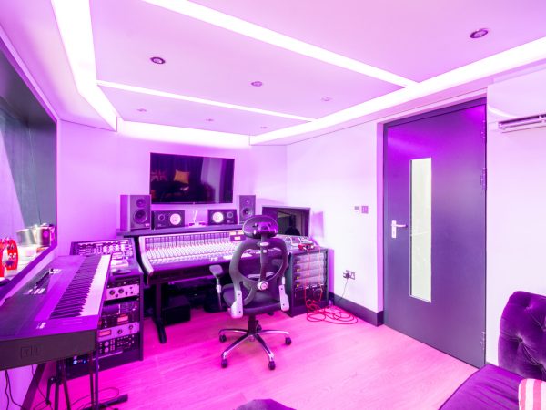 Builders in Surrey